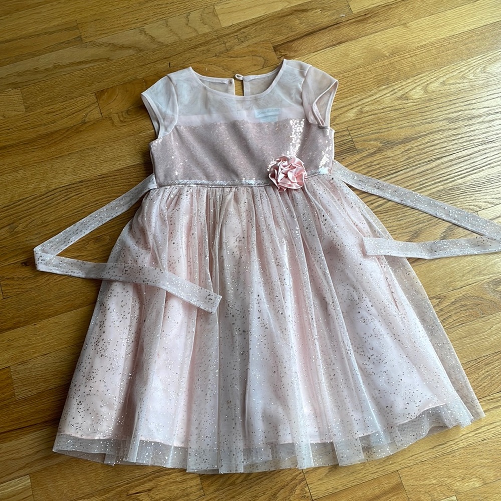 Jona Michelle formal dress Size 6t. No tear, no stain.